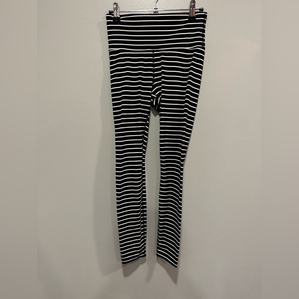 Athleta Elation Virasana 7/8 Striped Legging Size XS